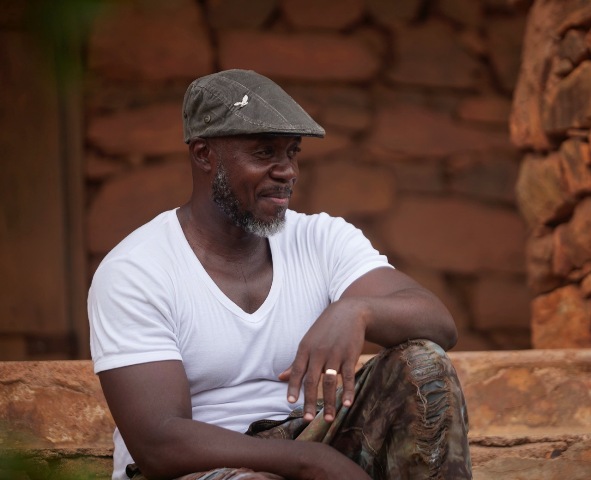 Israel Maweta (Set BTS)