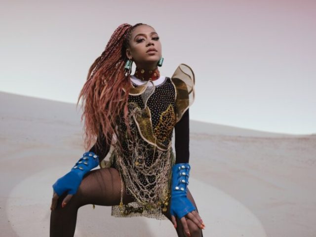 Sho-Madjozi-press-photo-696x522