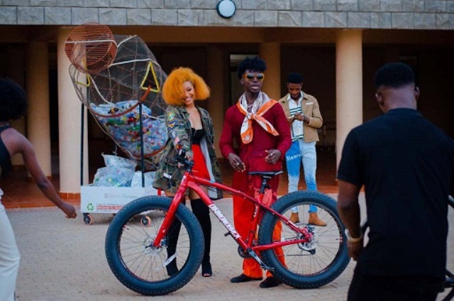 Yaw Darling - Video Screenshots